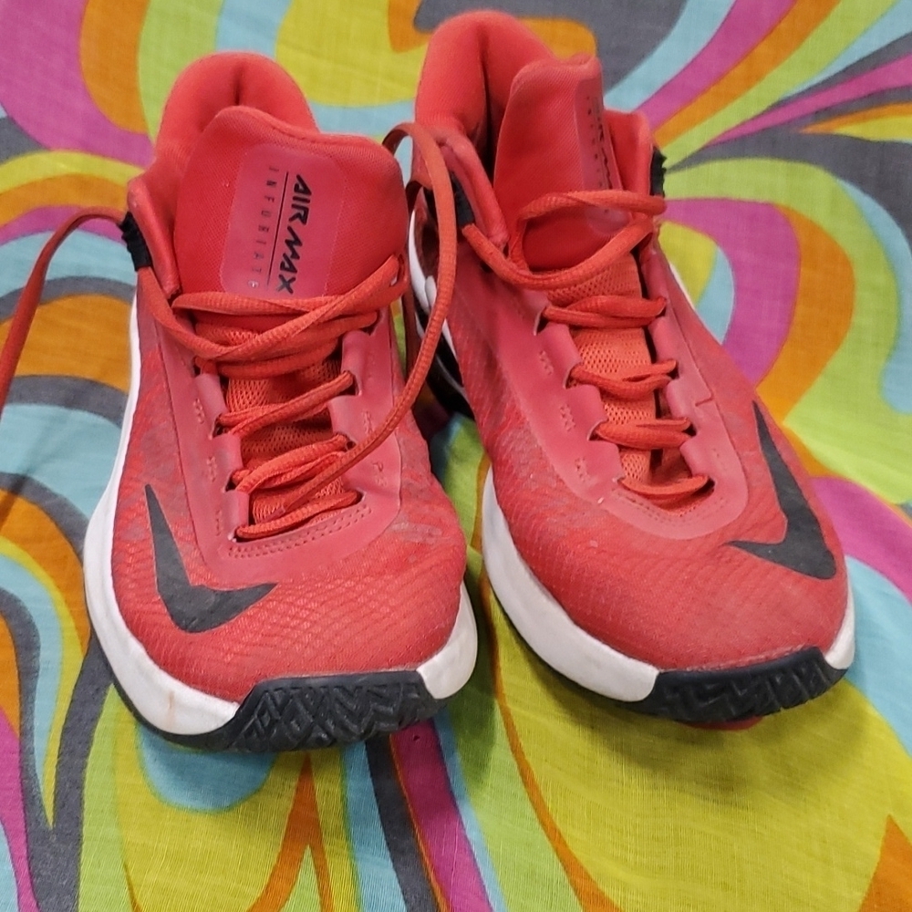 Nike Air Max Infuriate Running Shoes SZ 6.5